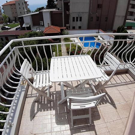 Guest Rooms Deva Burgas Exterior foto
