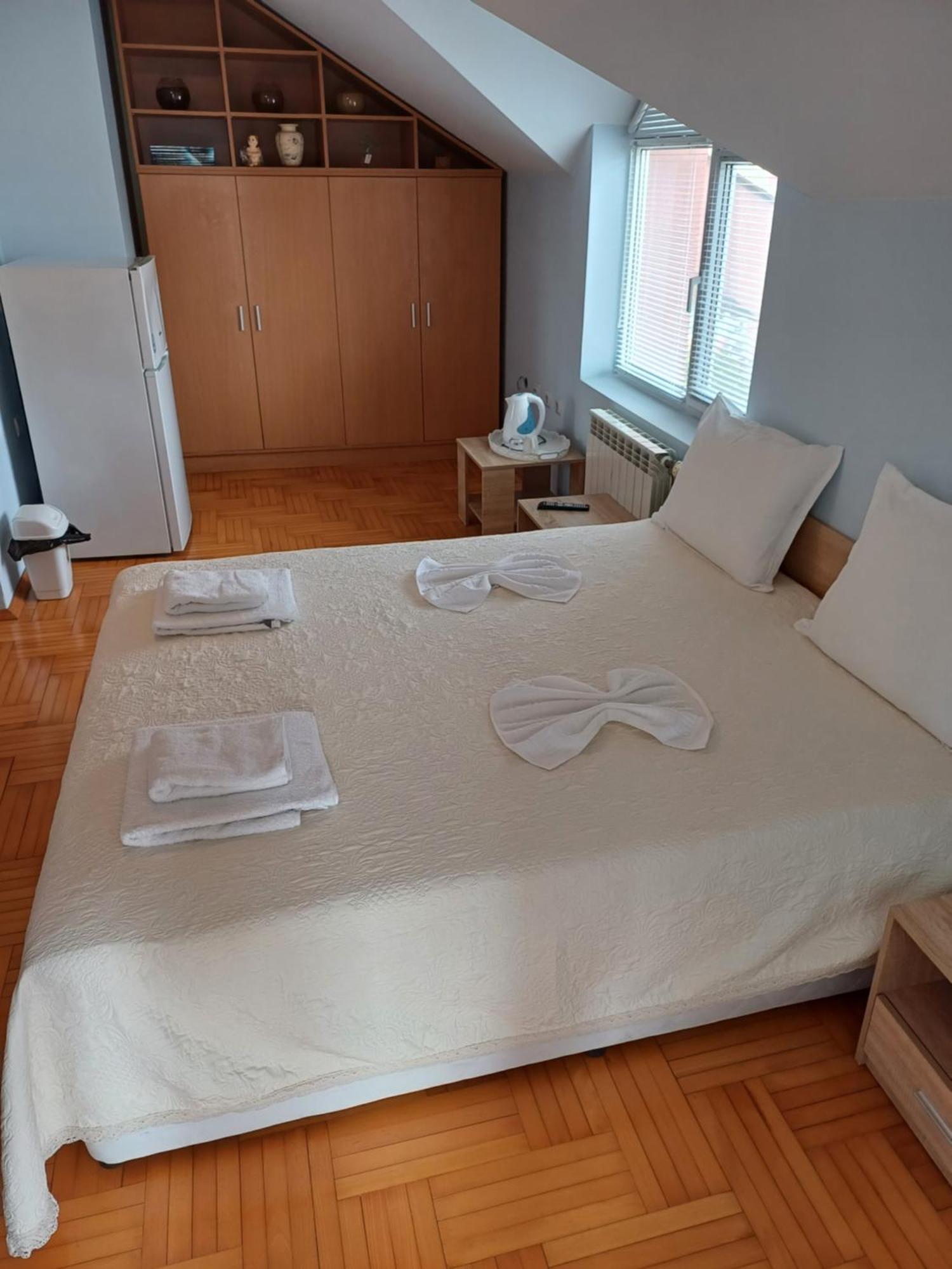 Guest Rooms Deva Burgas Exterior foto