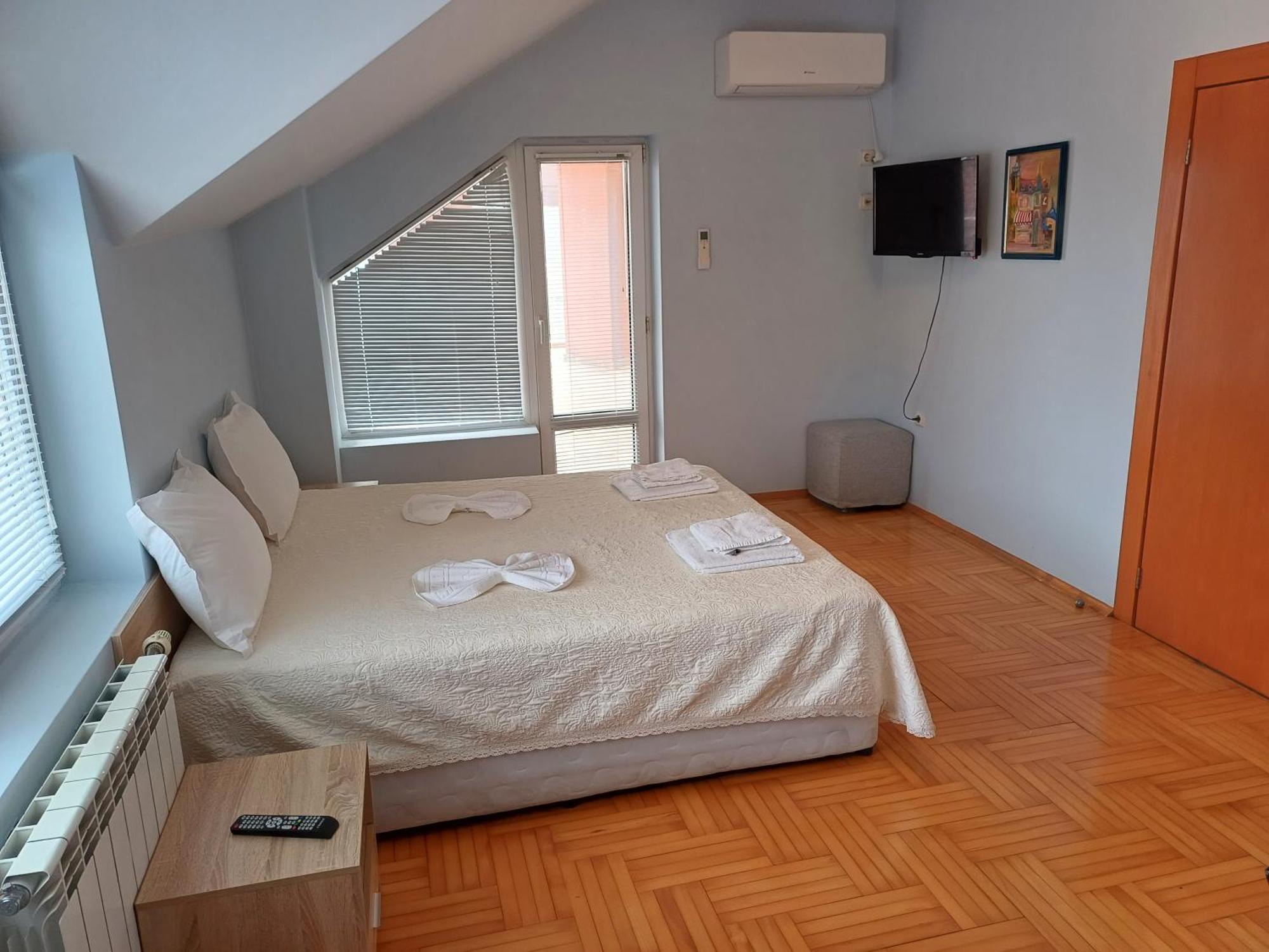 Guest Rooms Deva Burgas Exterior foto