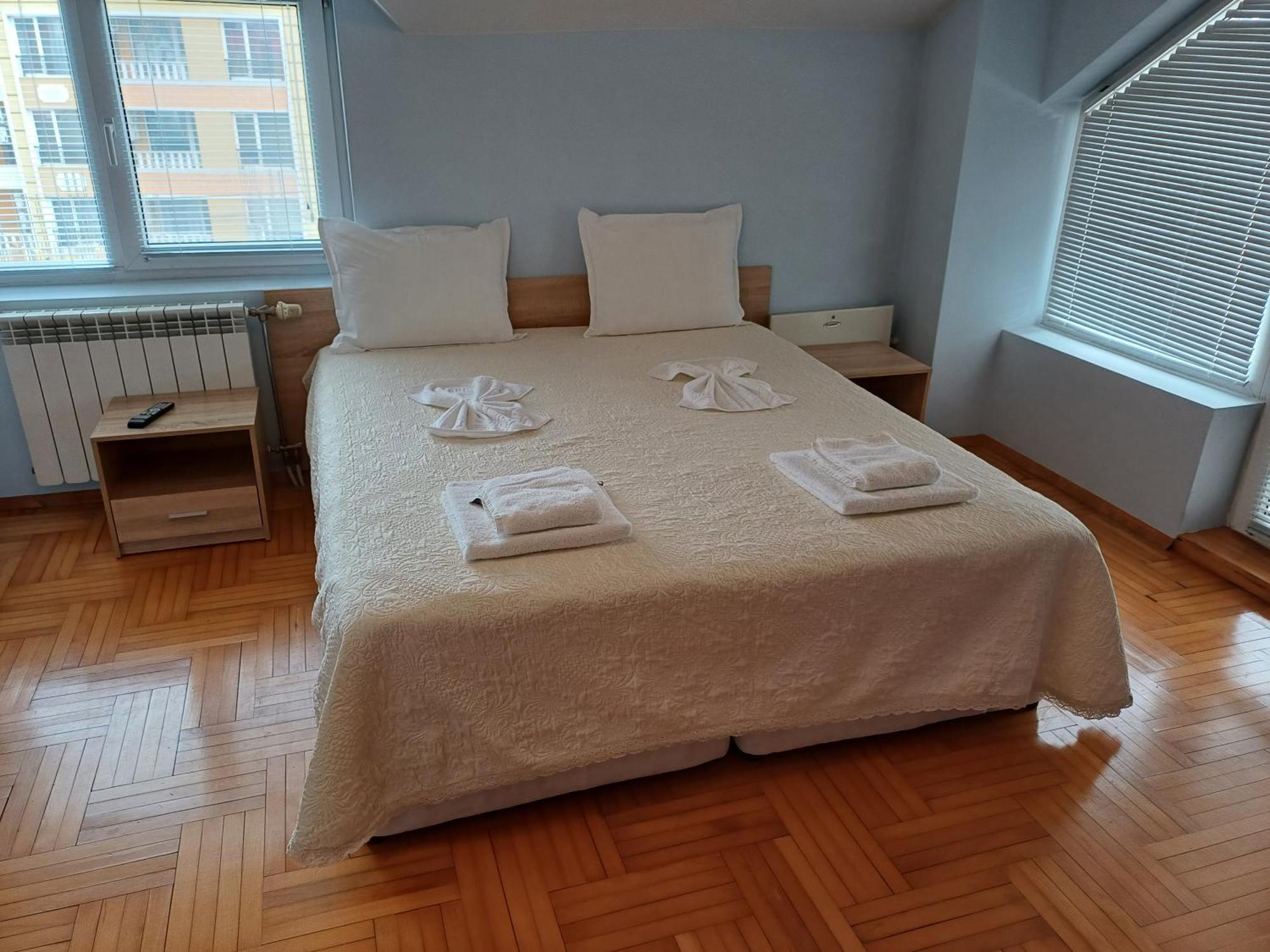 Guest Rooms Deva Burgas Exterior foto