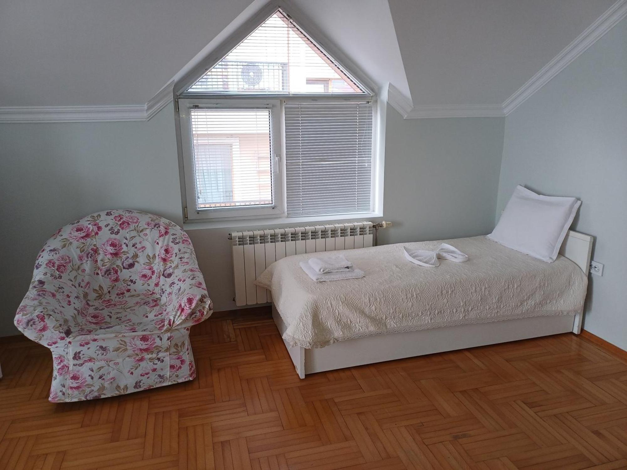 Guest Rooms Deva Burgas Exterior foto