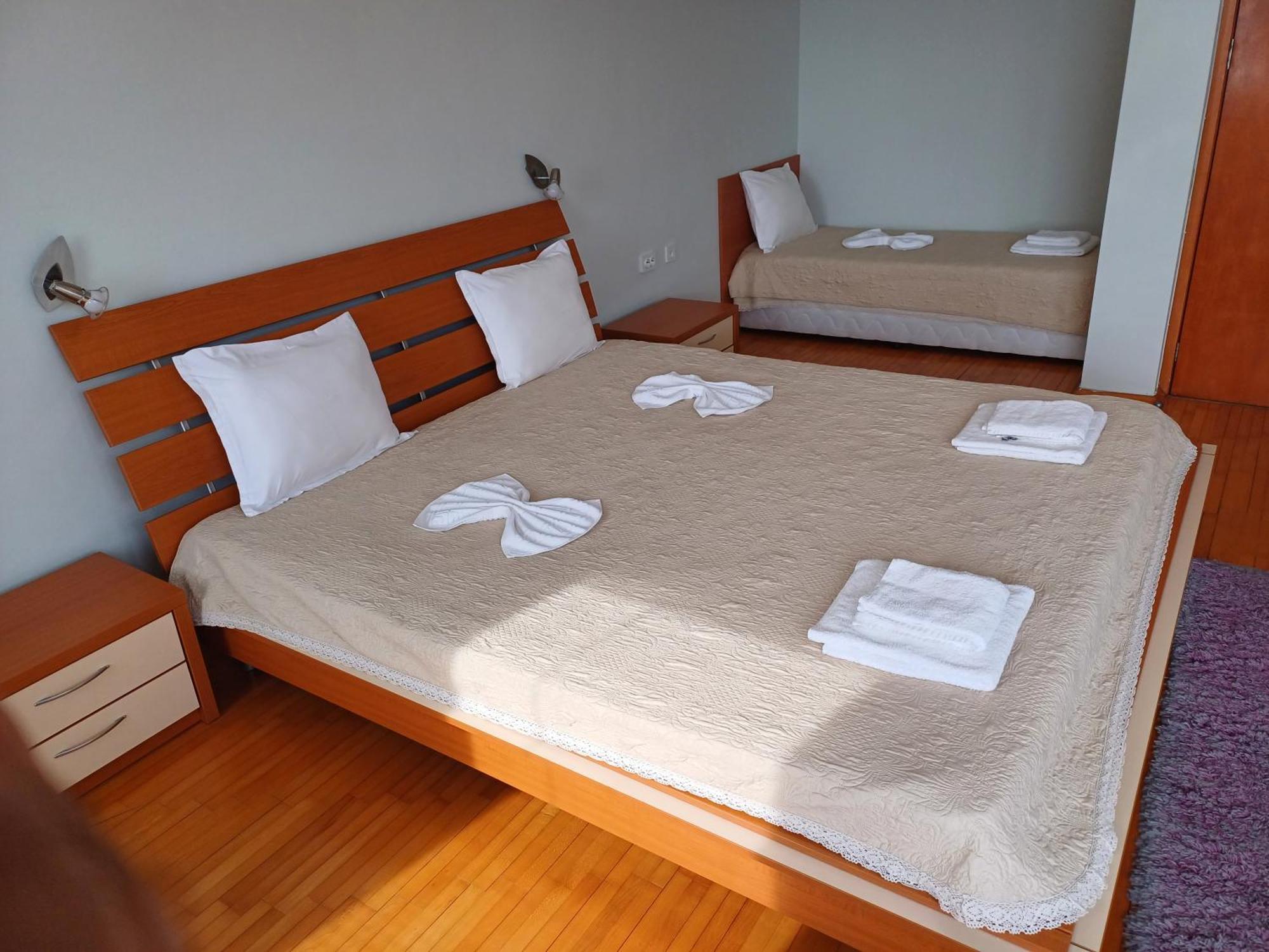 Guest Rooms Deva Burgas Exterior foto