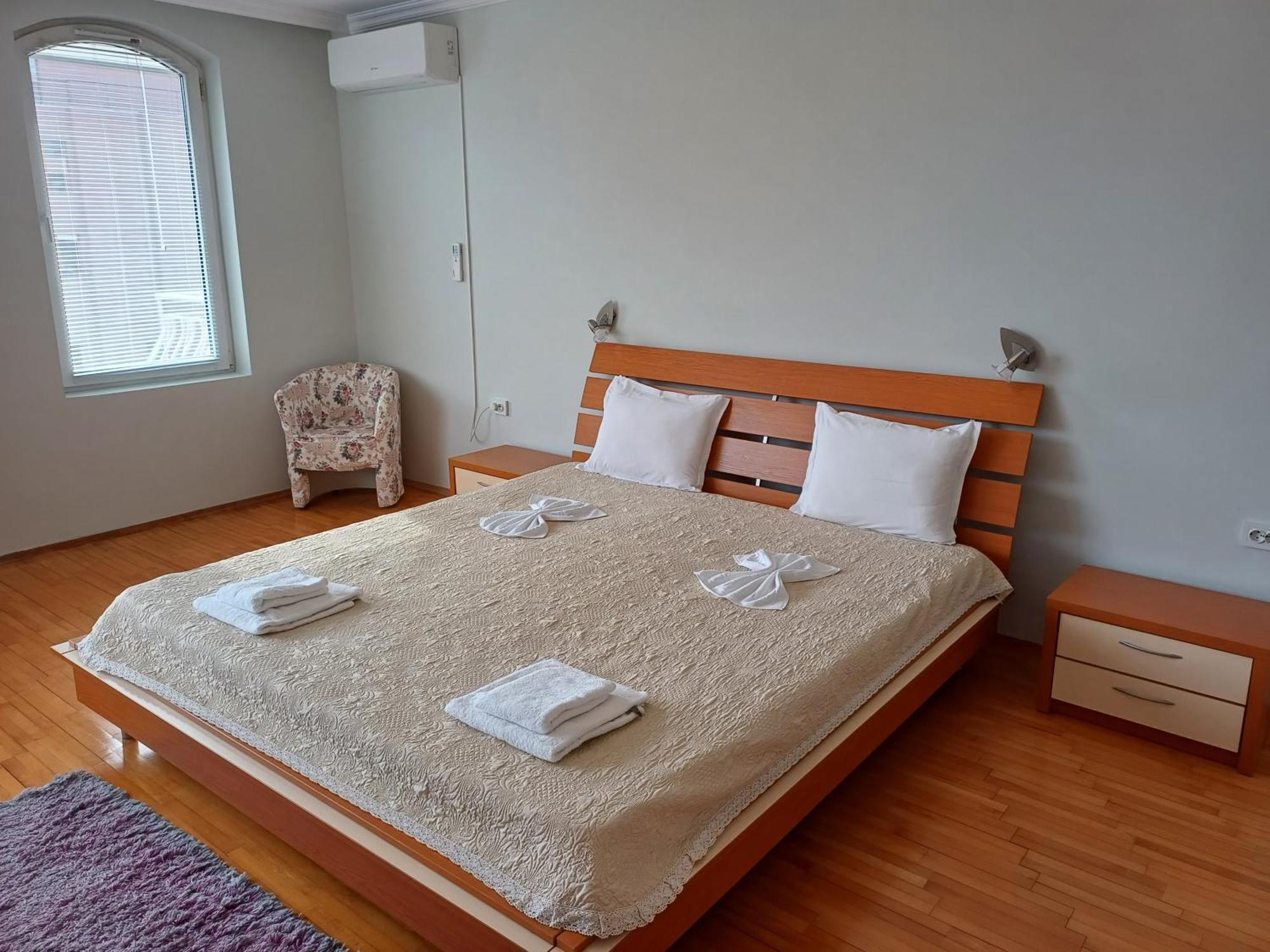Guest Rooms Deva Burgas Exterior foto