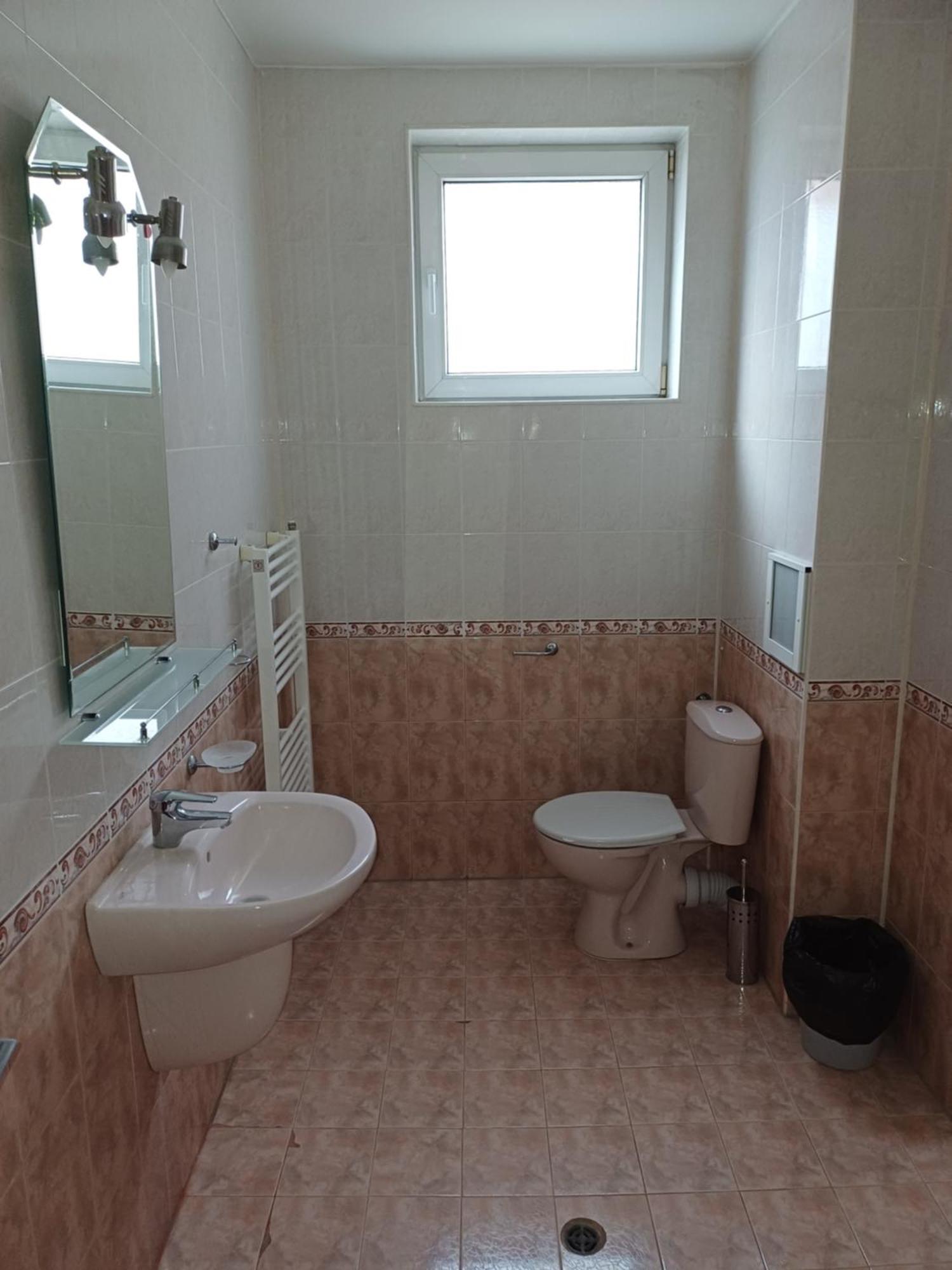 Guest Rooms Deva Burgas Exterior foto