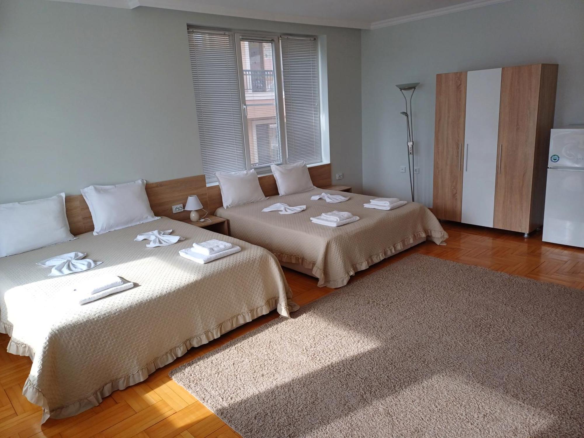 Guest Rooms Deva Burgas Exterior foto