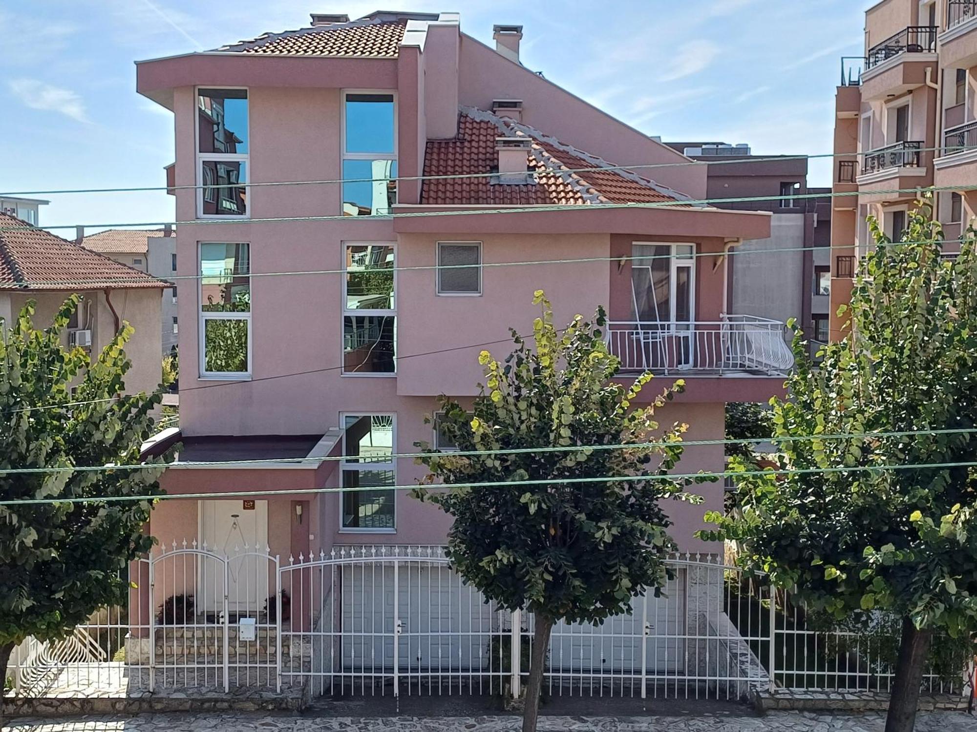 Guest Rooms Deva Burgas Exterior foto