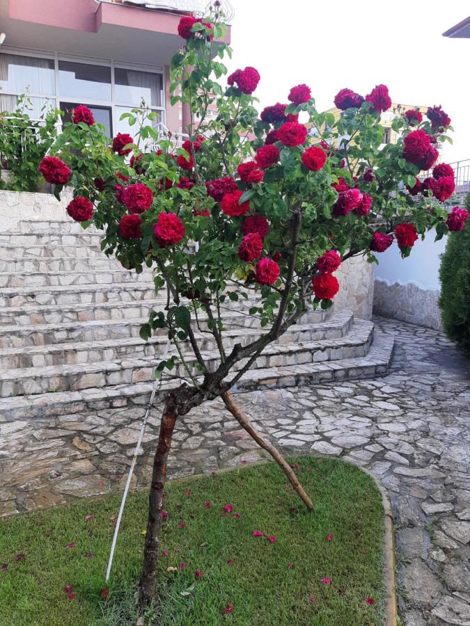 Guest Rooms Deva Burgas Exterior foto