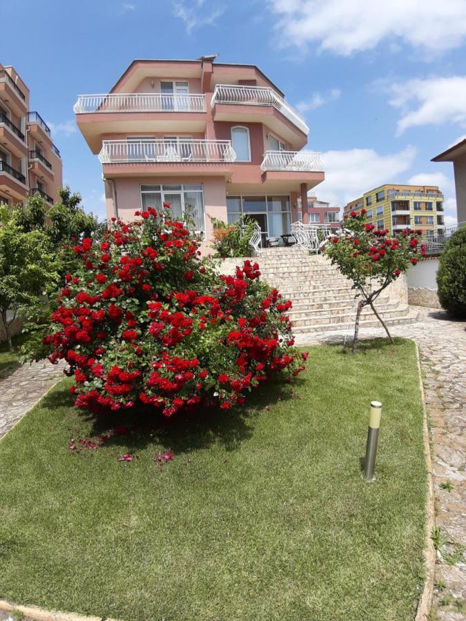 Guest Rooms Deva Burgas Exterior foto