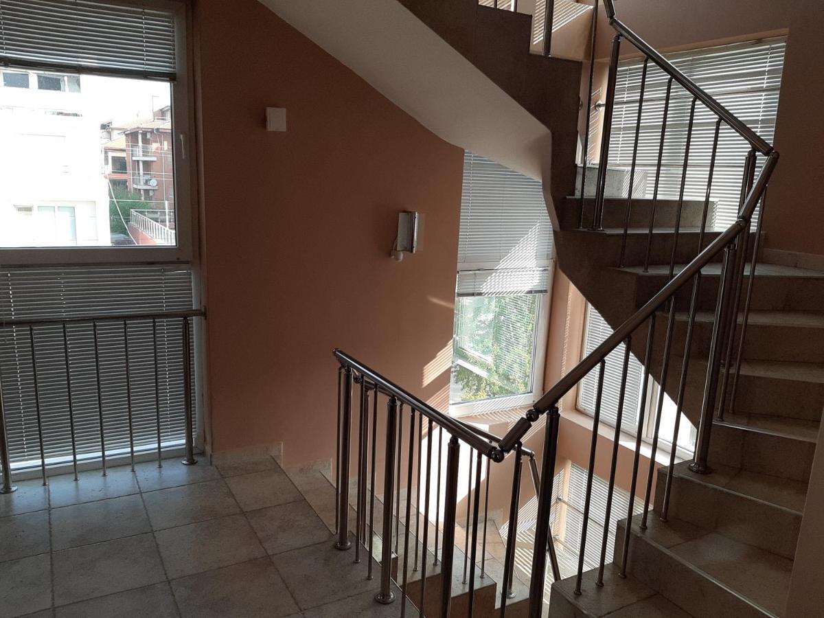 Guest Rooms Deva Burgas Exterior foto